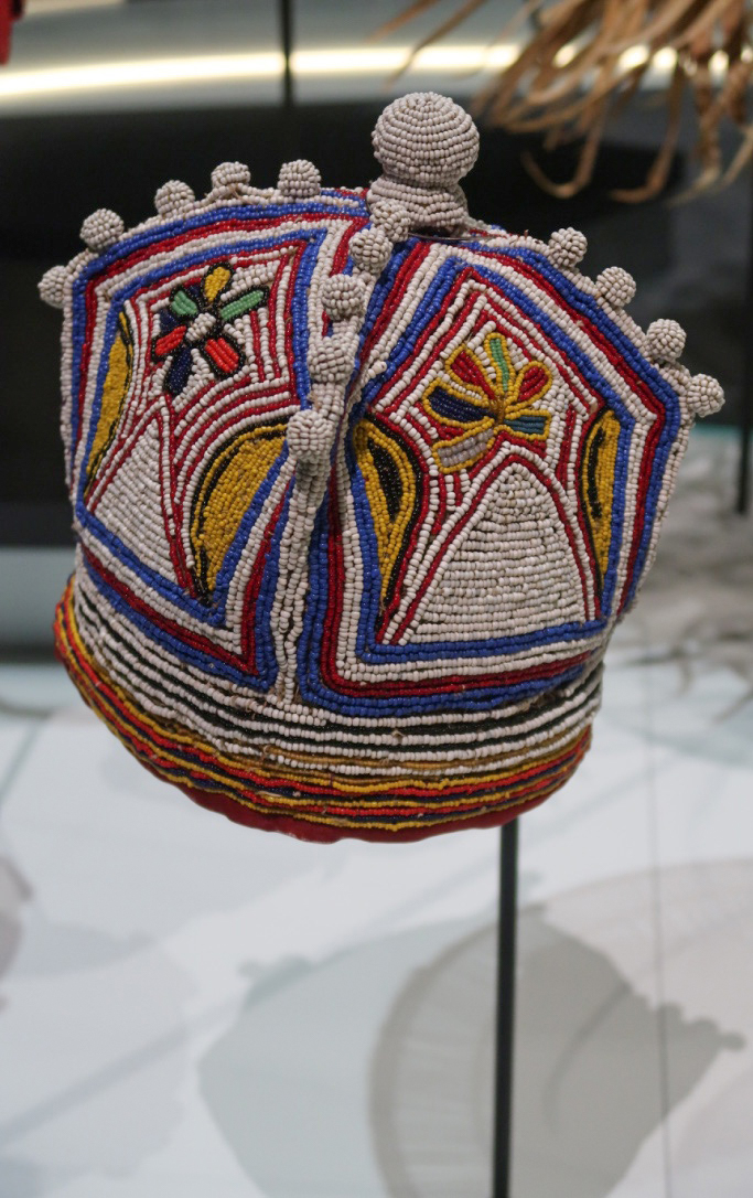 Man's royal headdress, 2. Yoruba people. Musée des Confluences